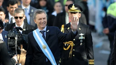 Por "cansancio", Macri no participará del desfile de bandas por el Bicentenario Por "cansancio", Macri no participará del desfile de bandas por el Bicentenario
