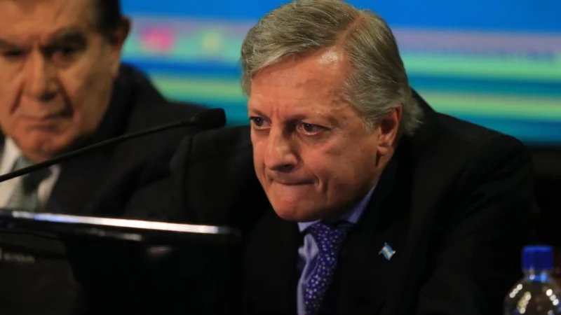 El Gobierno aplicará un tope del 400% al tarifazo de gas