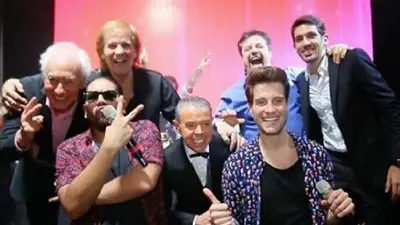 El nuevo show de Oyarbide: ahora bailó al ritmo de Los Wachiturros El nuevo show de Oyarbide: ahora bailó al ritmo de Los Wachiturros