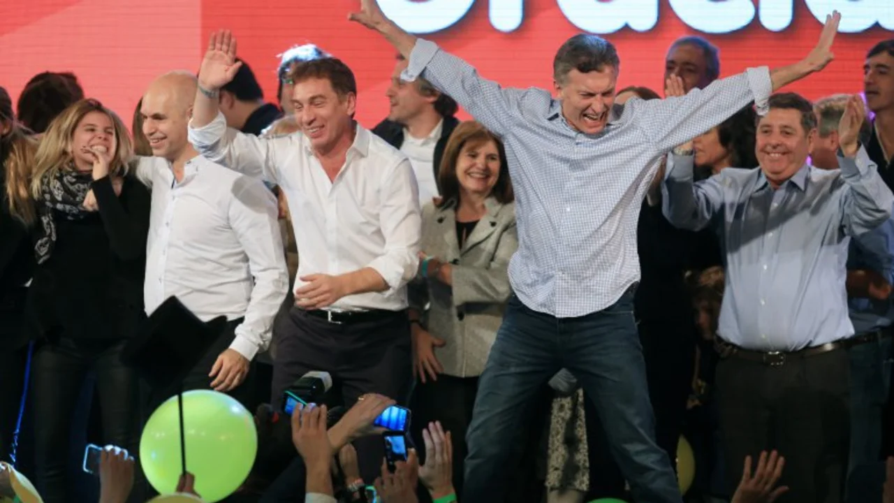 Ajuste para pocos: el Gobierno aumentó 63,5% los viáticos para funcionarios