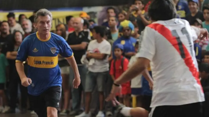 Con un mes de recaudación de AFIP se pueden pagar 58 años del Fútbol para Todos