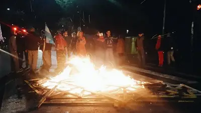 Más de 70 mil personas sin luz en Capital Federal y Gran Buenos Aires Más de 70 mil personas sin luz en Capital Federal y Gran Buenos Aires