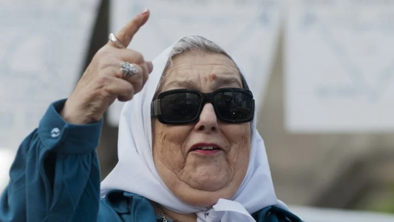 Hebe de Bonafini comparó a Macri con Hitler por el uso de datos de la ANSeS