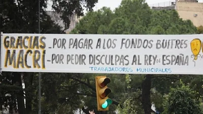 Los irónicos pasacalles en "agradecimiento" a Macri que son furor en Rosario Los irónicos pasacalles en "agradecimiento" a Macri que son furor en Rosario