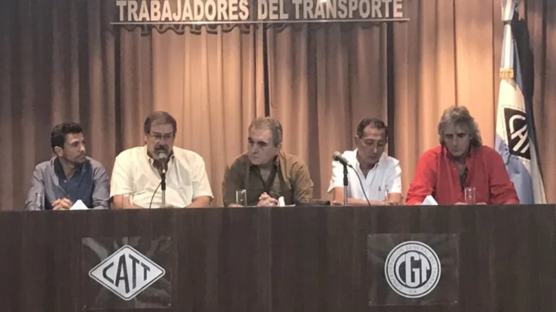 Gremios en pie de guerra: el transporte define un plan de lucha