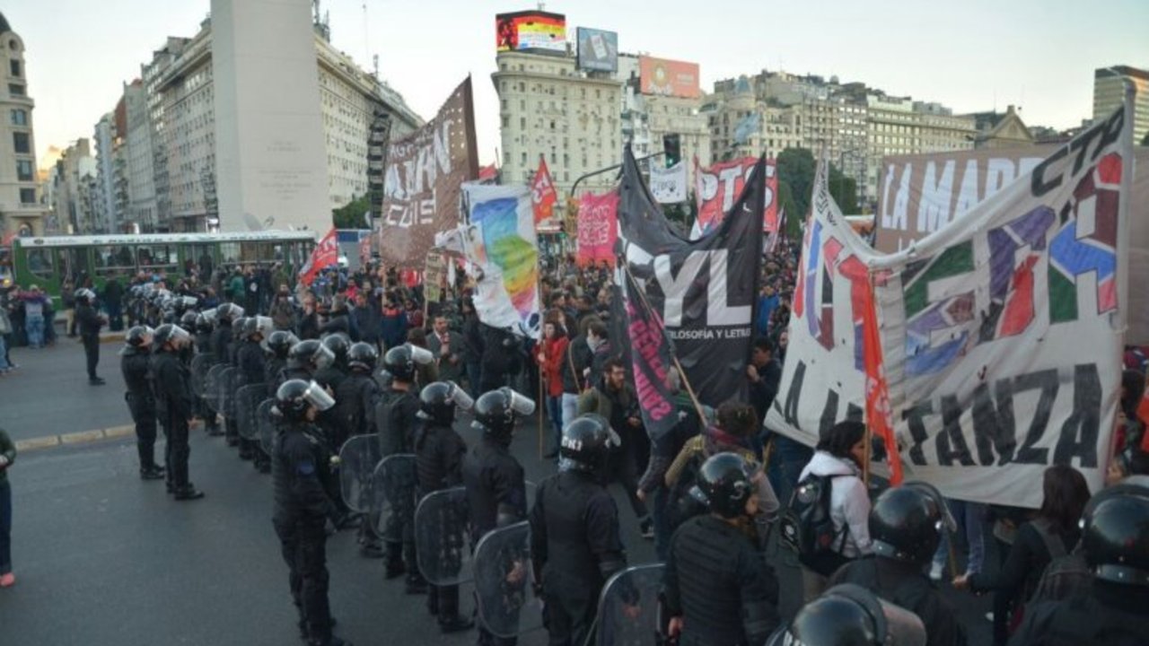 Trabajadores de Pepsico ahora se manifiestan frente al Ministerio de Trabajo