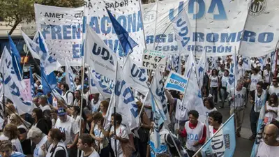 Ciudad: los docentes convocaron a un paro Ciudad: los docentes convocaron a un paro