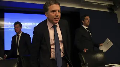 En medio del ajuste, Dujovne creó 51 cargos de asesores por el G20 En medio del ajuste, Dujovne creó 51 cargos de asesores por el G20
