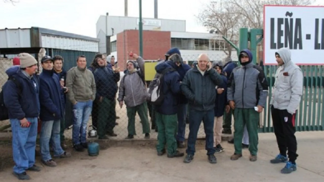 Crisis laboral: cuatro empresas cerradas y 530 despedidos en la última semana