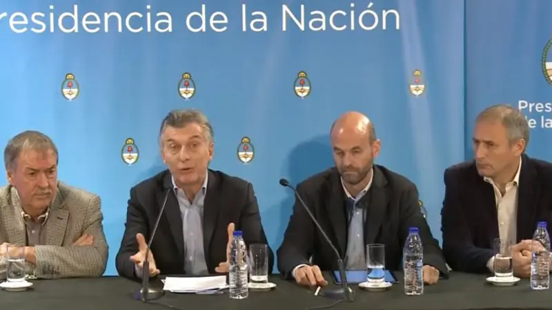 Macri redobló su ataque a los gremios y les pidió que "se abran al mundo"