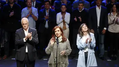 Elecciones: Cristina arrasa en provincia y le saca casi seis puntos al segundo Elecciones: Cristina arrasa en provincia y le saca casi seis puntos al segundo
