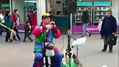 El indignado mensaje de un vendedor ambulante contra Macri El indignado mensaje de un vendedor ambulante contra Macri