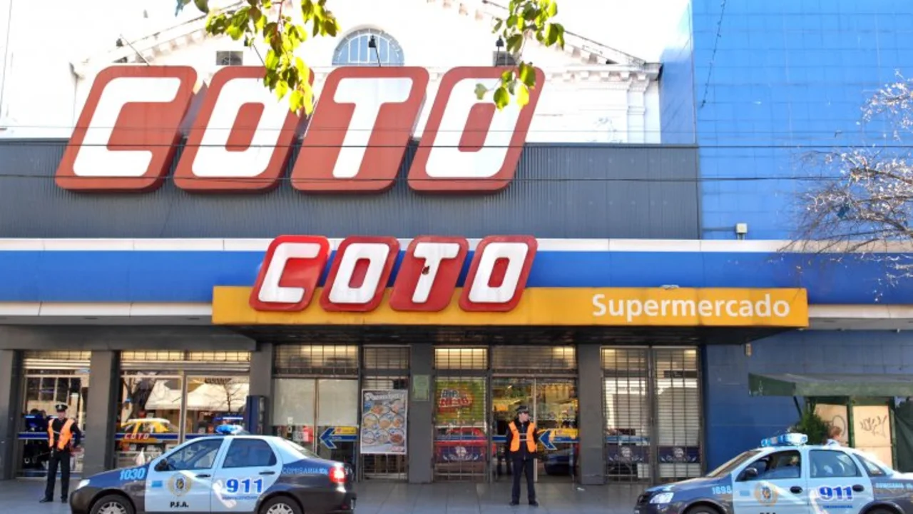 Una conductora de TN estalló contra COTO por "vender carne podrida"