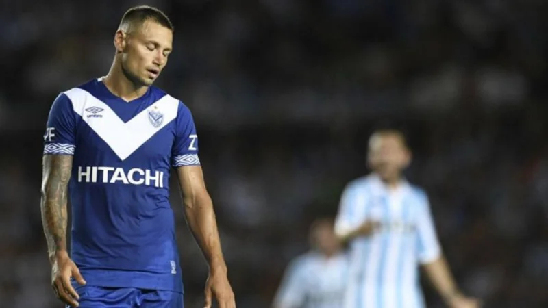 Bomba en el mercado local: Mauro Zárate se suma a Boca