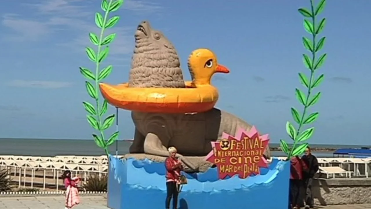 El pato inflable que le costó al INCAA 300 mil pesos