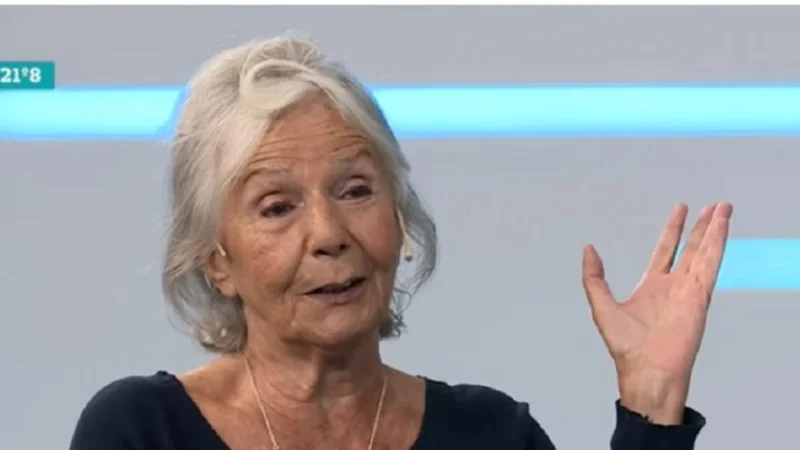Sarlo salió a criticar a la UCR tras los dichos de Carrió