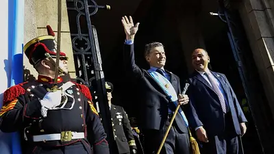 Día de la Independencia: Macri viaja a Tucumán en medio de protestas y sin desfile militar Día de la Independencia: Macri viaja a Tucumán en medio de protestas y sin desfile militar