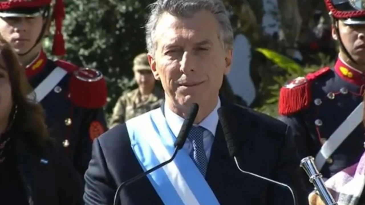 Día de la Independencia: Macri le rogó al peronismo y empresarios para salir de la crisis