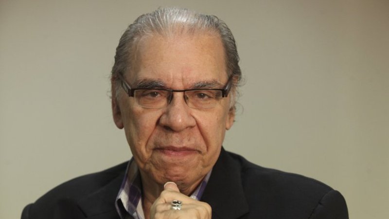 Enrique Pinti, durísimo contra Carrió y el Gobierno en Intratables