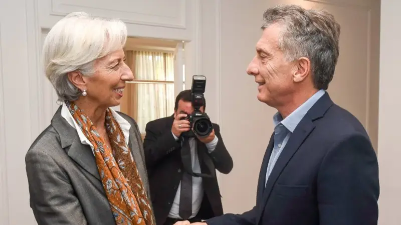 Lagarde llega a la Argentina en medio de protestas en las calles Lagarde llega a la Argentina en medio de protestas en las calles