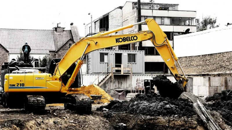 La crisis cada vez peor: Un municipio frenó obras para poder entregar comida