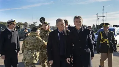 Realizaron un escrache contra Aguad por el decreto de Macri para poner al Ejército en la calle Realizaron un escrache contra Aguad por el decreto de Macri para poner al Ejército en la calle