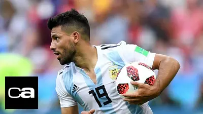 La sorpresiva foto del 'Kun' Agüero con el verdugo de Argentina en el Mundial La sorpresiva foto del 'Kun' Agüero con el verdugo de Argentina en el Mundial