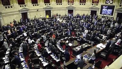 Diputados pedirán una sesión especial para derogar el decreto de las FF.AA Diputados pedirán una sesión especial para derogar el decreto de las FF.AA