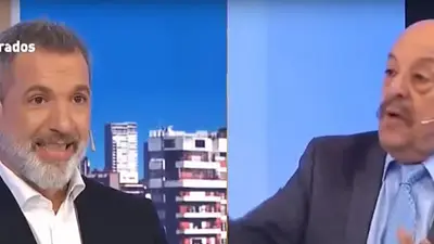 Picante cruce entre Pablo Duggan y Julio Bárbaro Picante cruce entre Pablo Duggan y Julio Bárbaro
