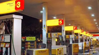 Shell prevé el recorte de hasta 9.000 puestos de trabajo a nivel global Shell prevé el recorte de hasta 9.000 puestos de trabajo a nivel global
