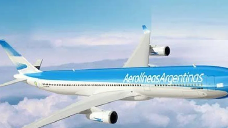 Paro de pilotos: "La revolución de los aviones se hizo para destruir a Aerolíneas Argentinas", dijo Pablo Biró 