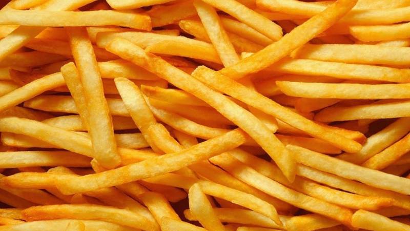 Comer papa fritas aumenta el riesgo de problemas coronarios