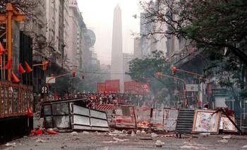 La revuelta popular argentina de 2001 y su impacto en América Latina | Crisis 2001