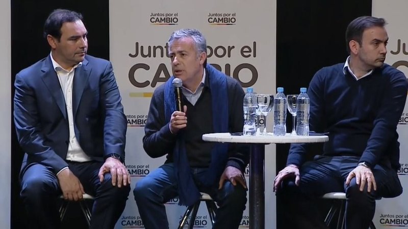 Cornejo atacó a los beneficiarios de planes sociales y jubilaciones de amas de casa