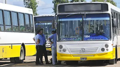 Paro de transporte: no funcionarán los colectivos en el interior del país Paro de transporte: no funcionarán los colectivos en el interior del país