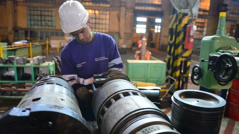  Crisis industrial: el uso de la capacidad instalada se derrumbó más de tres puntos en mayo