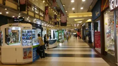 El golpe al bolsillo se siente en el consumo mientras crece el endeudamiento familiar