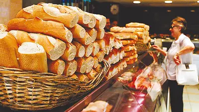 Desde que asumió Macri se desplomó el consumo de pan en Argentina Desde que asumió Macri se desplomó el consumo de pan en Argentina