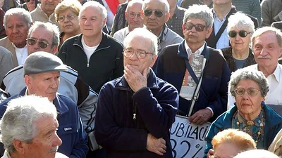 Otra postal de la crisis: una salida en vacaciones de inverno sale entre el 38% y el 200% de un salario Otra postal de la crisis: una salida en vacaciones de inverno sale entre el 38% y el 200% de un salario