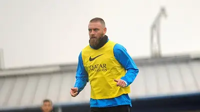 De Rossi a Boca: la desopilante cuenta de Twitter sobre el jugador que revolucionó el mercado de pases De Rossi a Boca: la desopilante cuenta de Twitter sobre el jugador que revolucionó el mercado de pases