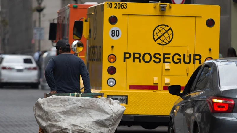 Gobierno de Macri: La destrucción del peso