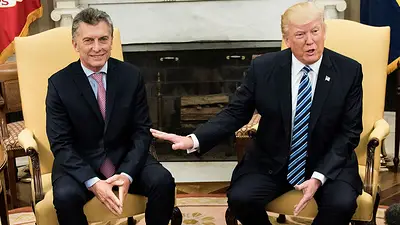 Guiño de Trump a Macri de cara a las elecciones: la FED bajó la tasa de interés Guiño de Trump a Macri de cara a las elecciones: la FED bajó la tasa de interés