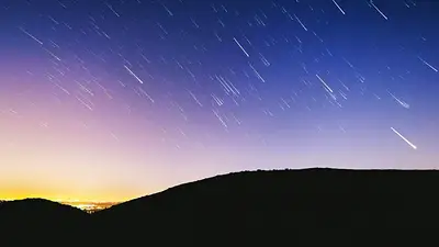 Un eclipse y una lluvia de estrellas llegan en julio Un eclipse y una lluvia de estrellas llegan en julio