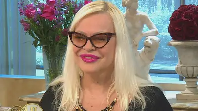 Silvia Süller vende un extraño servicio en cuarentena Silvia Süller vende un extraño servicio en cuarentena