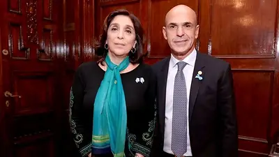 Confirman el procesamiento a Silvia Majdalani y a Gustavo Arribas por el espionaje a Cristina y al Instituto Patria Confirman el procesamiento a Silvia Majdalani y a Gustavo Arribas por el espionaje a Cristina y al Instituto Patria