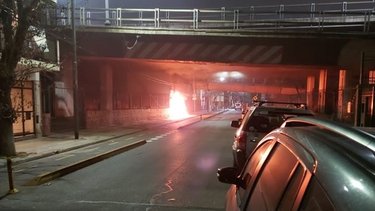 Prendieron fuego y asesinaron a una persona en situación de calle
