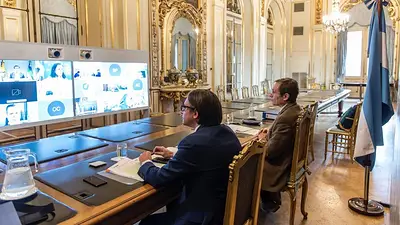 El Gobierno recibirá financiamiento por US$ 300 millones para la Tarjeta Alimentar El Gobierno recibirá financiamiento por US$ 300 millones para la Tarjeta Alimentar