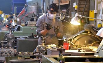 Industria: cierre en rojo, demanda débil y un 2026 con pronóstico reservado | Crisis económica