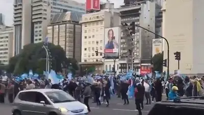 Tras la marcha, el PRO agradeció romper la cuarentena para "defender la libertad de prensa" Tras la marcha, el PRO agradeció romper la cuarentena para "defender la libertad de prensa"