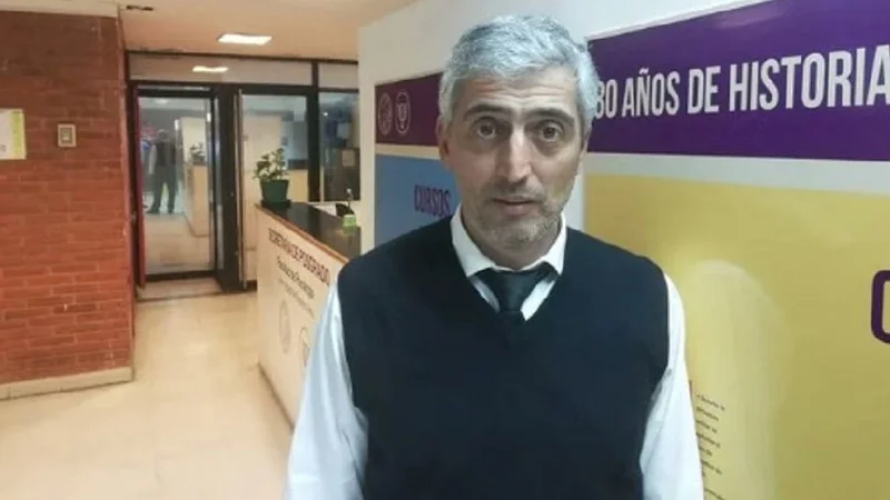 Profesionales de la salud mental acusan a decano de la UBA de hacer operaciones políticas
